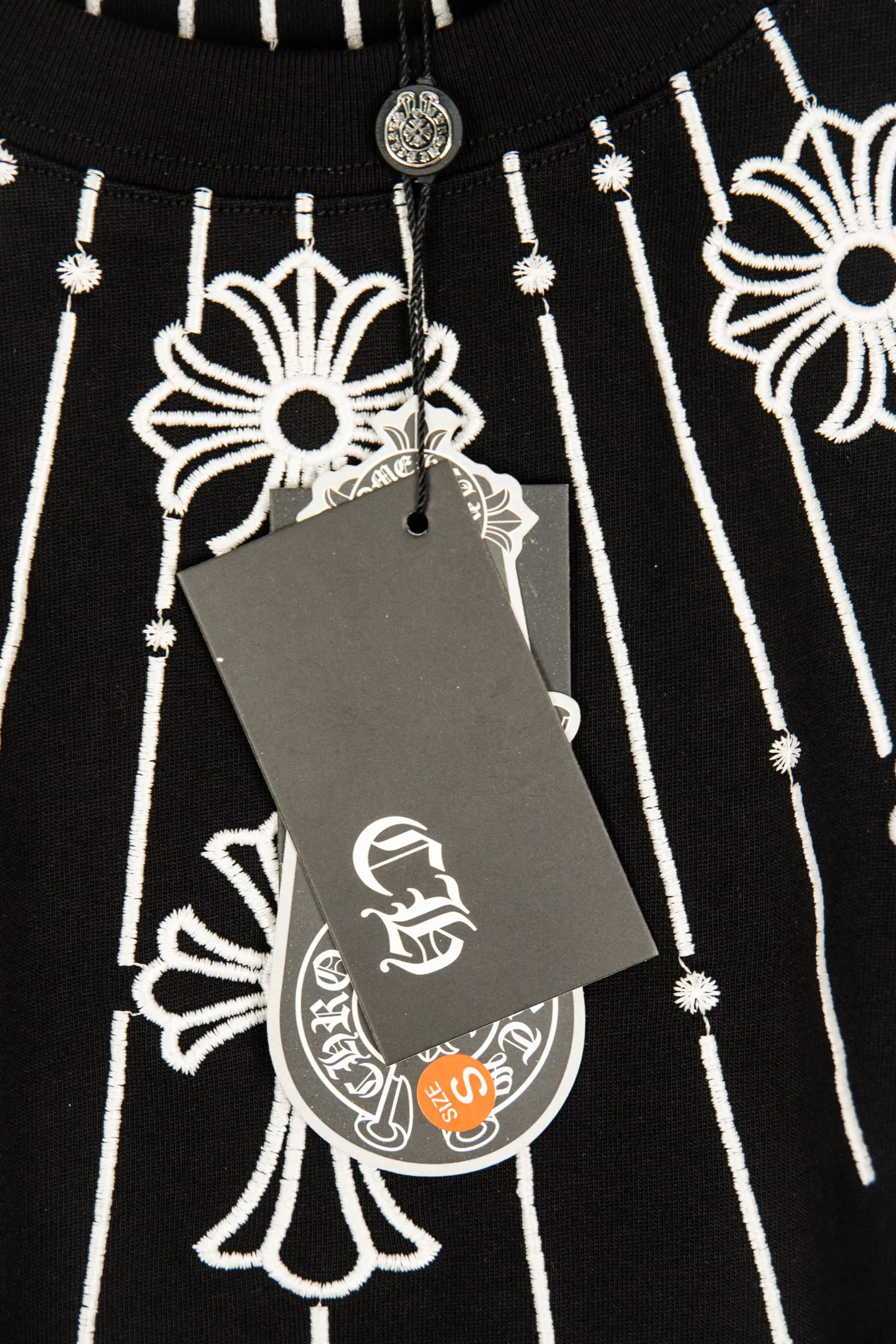 ：Y 105 Chrome hearts CH 26ss T ， Color Change！（Black White Light Blue） ！ ， ， ， ， 。 Breathable， ， Same Style 。 ， ， 、 、 。 Authentic ， ， ， Versatile ， 、 Retro ！ ：Black White Size：S—XL